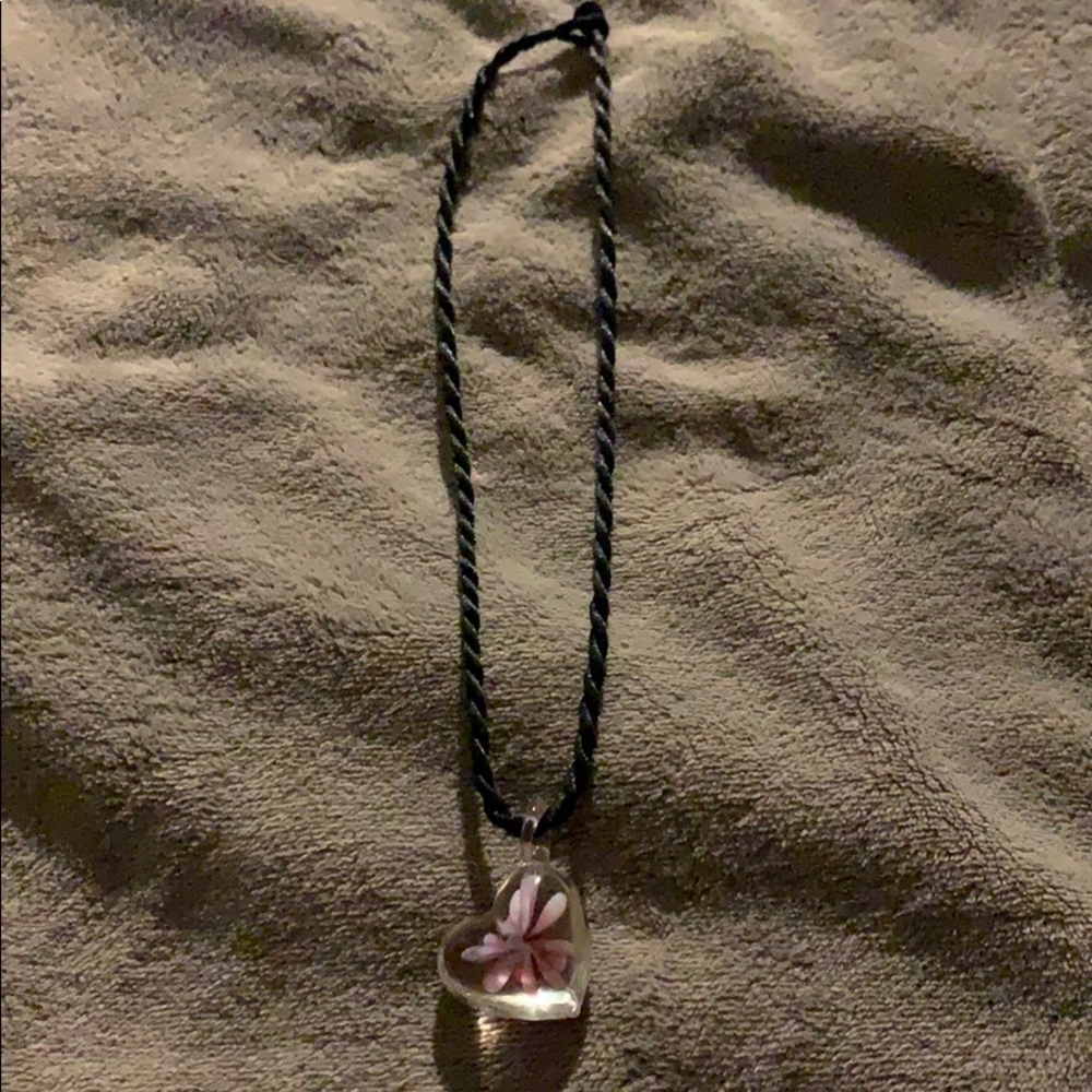 Clear flower necklace